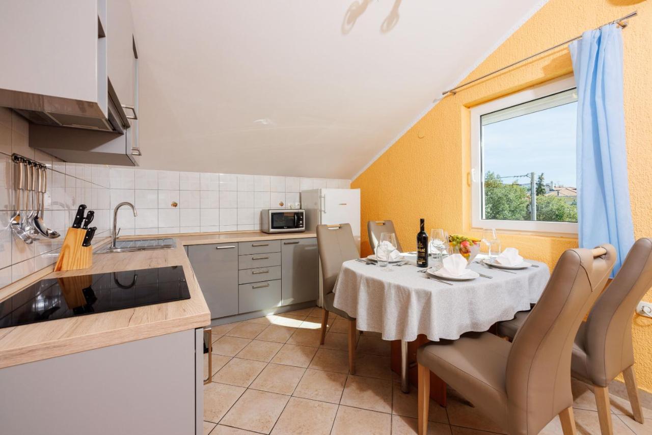 Apartment Davor Dramalj Ngoại thất bức ảnh