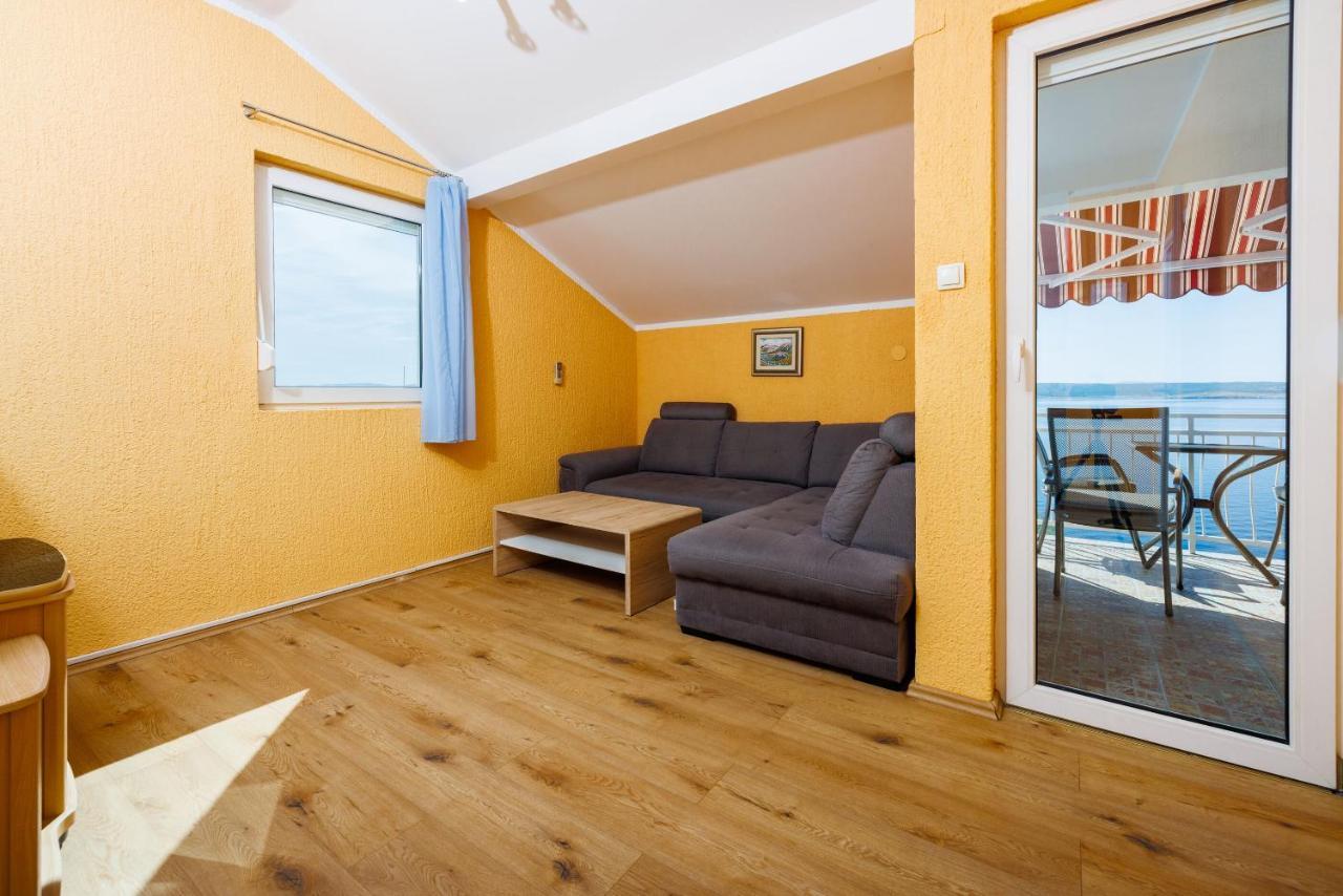 Apartment Davor Dramalj Ngoại thất bức ảnh